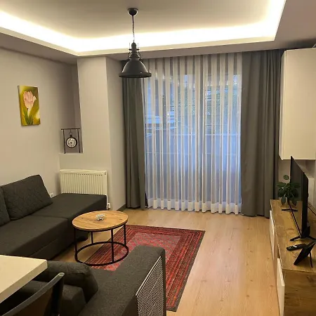 Comfy Flat, Close To The 