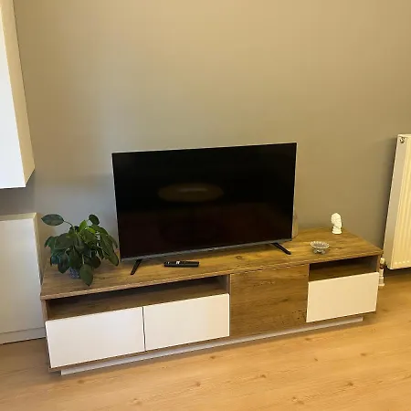 Comfy Flat, Close To The 