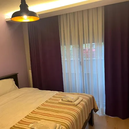 Comfy Flat, Close To The 