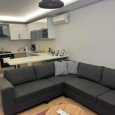 Comfy Flat, Close To The 