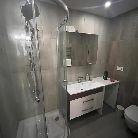 Comfy Flat, Close To The 