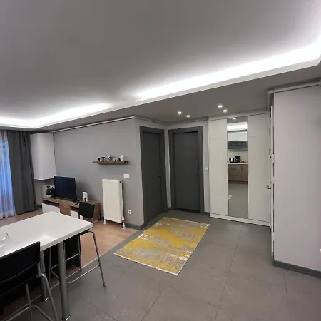 Appartement Comfy Flat, Close To The 